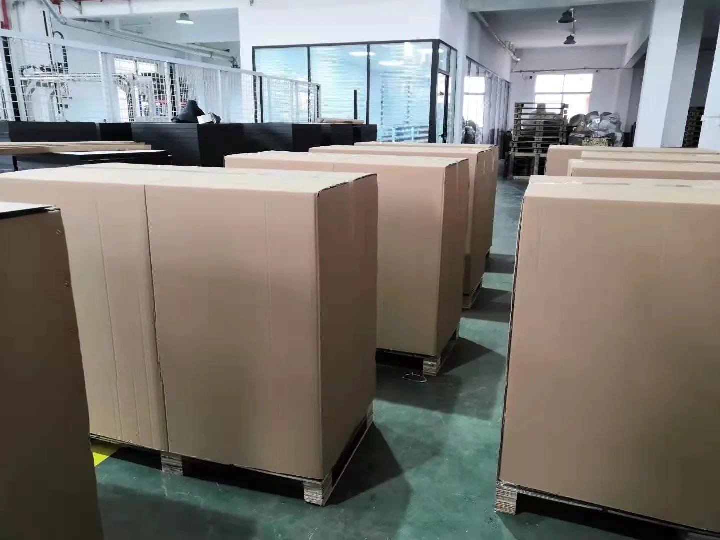 Profloortech OEM packaging and export container loading
